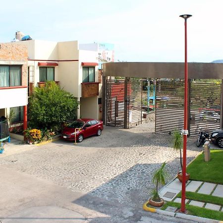 Preciosa Casa Palmera En Cuernavaca Con Alberca, Wifi, Tv Y Cocina Para Fin De Semana, Descanso, Vacaciones O Home Office Emiliano Zapata  Bagian luar foto