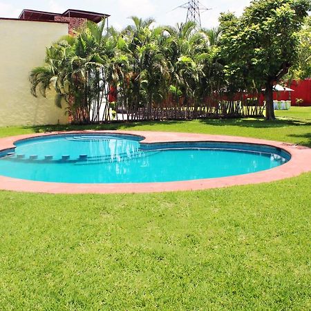 Preciosa Casa Palmera En Cuernavaca Con Alberca, Wifi, Tv Y Cocina Para Fin De Semana, Descanso, Vacaciones O Home Office Emiliano Zapata  Bagian luar foto