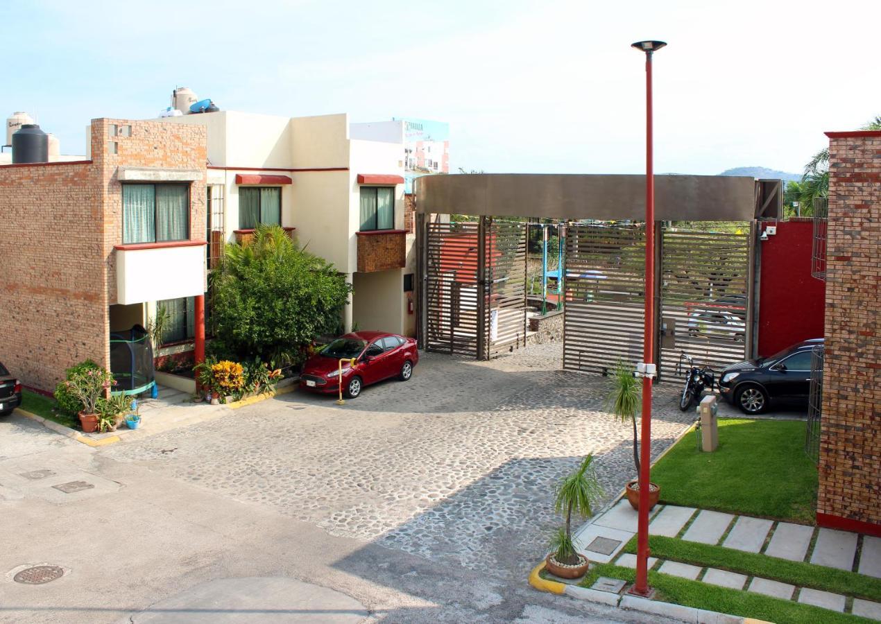 Preciosa Casa Palmera En Cuernavaca Con Alberca, Wifi, Tv Y Cocina Para Fin De Semana, Descanso, Vacaciones O Home Office Emiliano Zapata  Bagian luar foto